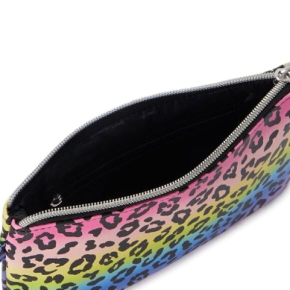 Leopard wristlet - Picture 3 of 5